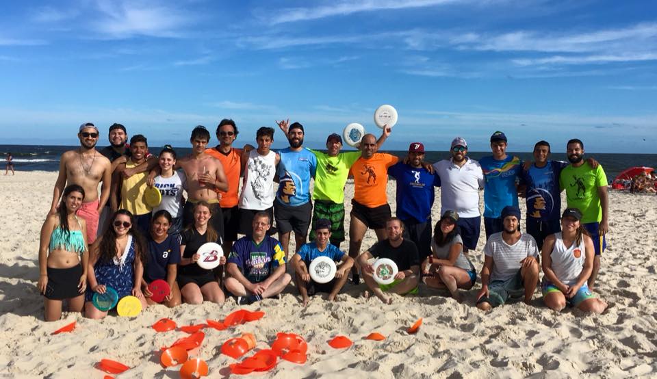 Reviviendo el torneo hat de playa!